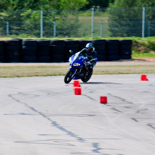 Stage de pilotage sur le circuit / piste de CHAMBLEY - 21 avril 2023 -