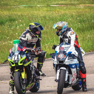 Stage de pilotage sur le circuit / piste de CHAMBLEY - 21 avril 2023 -